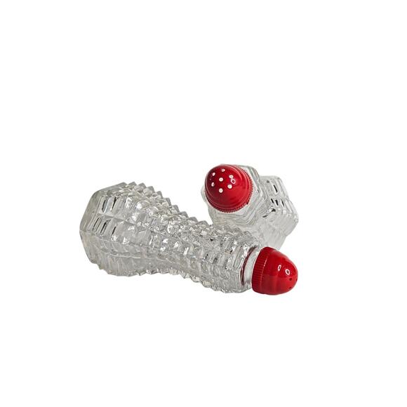 Vintage Waffle Pattern Salt & Pepper Shakers with Red Lids | Retro Kitchen - Picture 7 of 10